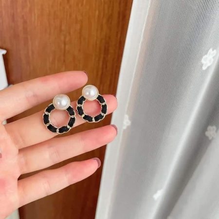 pearl stud chain earrings